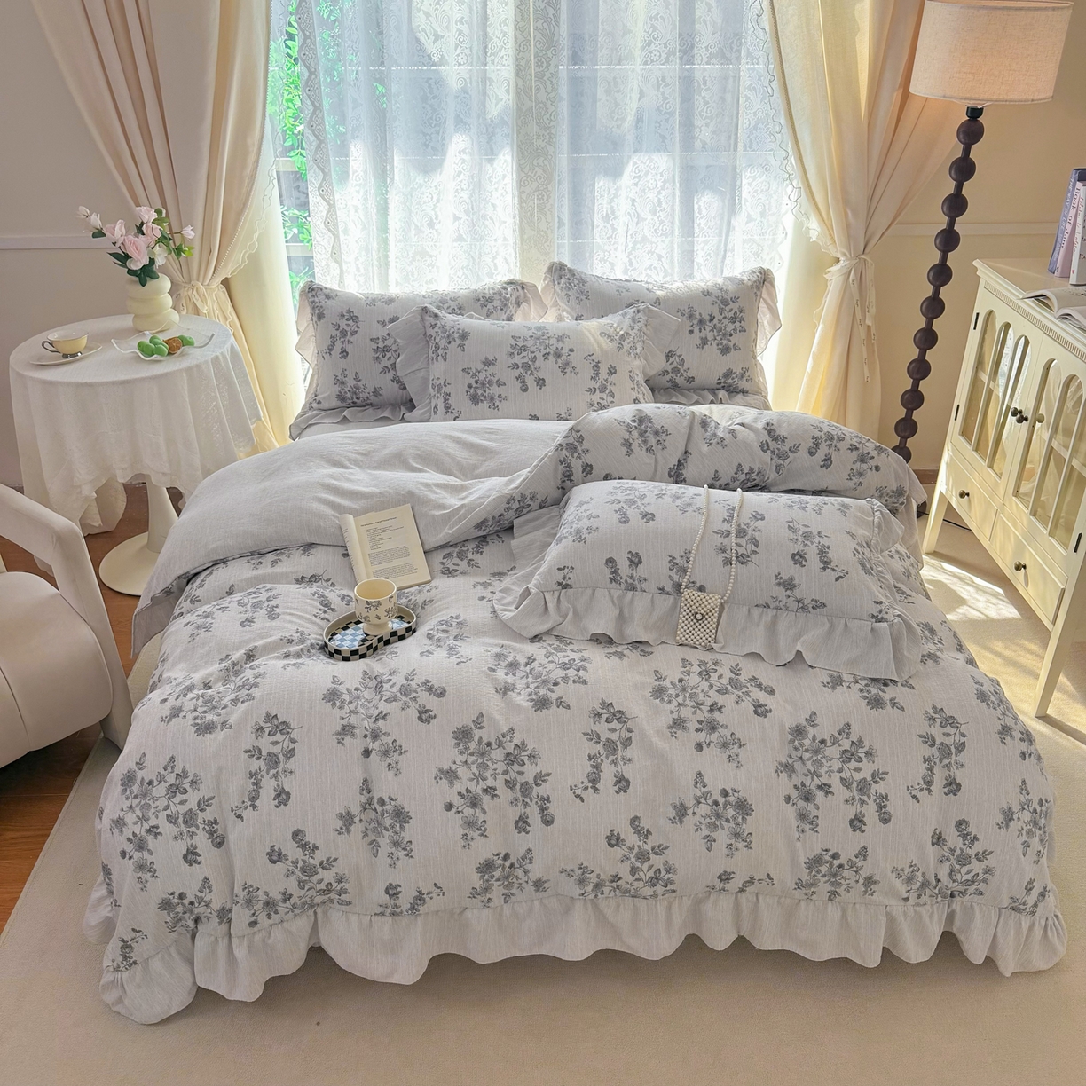 91家纺网 家纺一手货源 找家纺 赛丽雅 2026春夏新款色织提花麻法式花边款四件套 花间晨曦