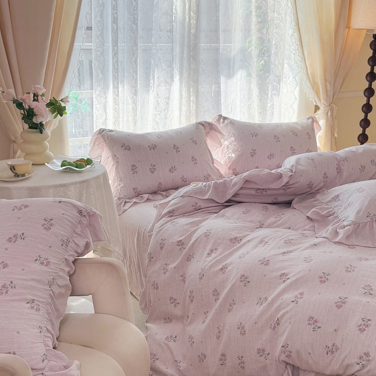 91家纺网 家纺一手货源 找家纺 赛丽雅 2026春夏新款色织提花麻法式花边款四件套 花悦时光