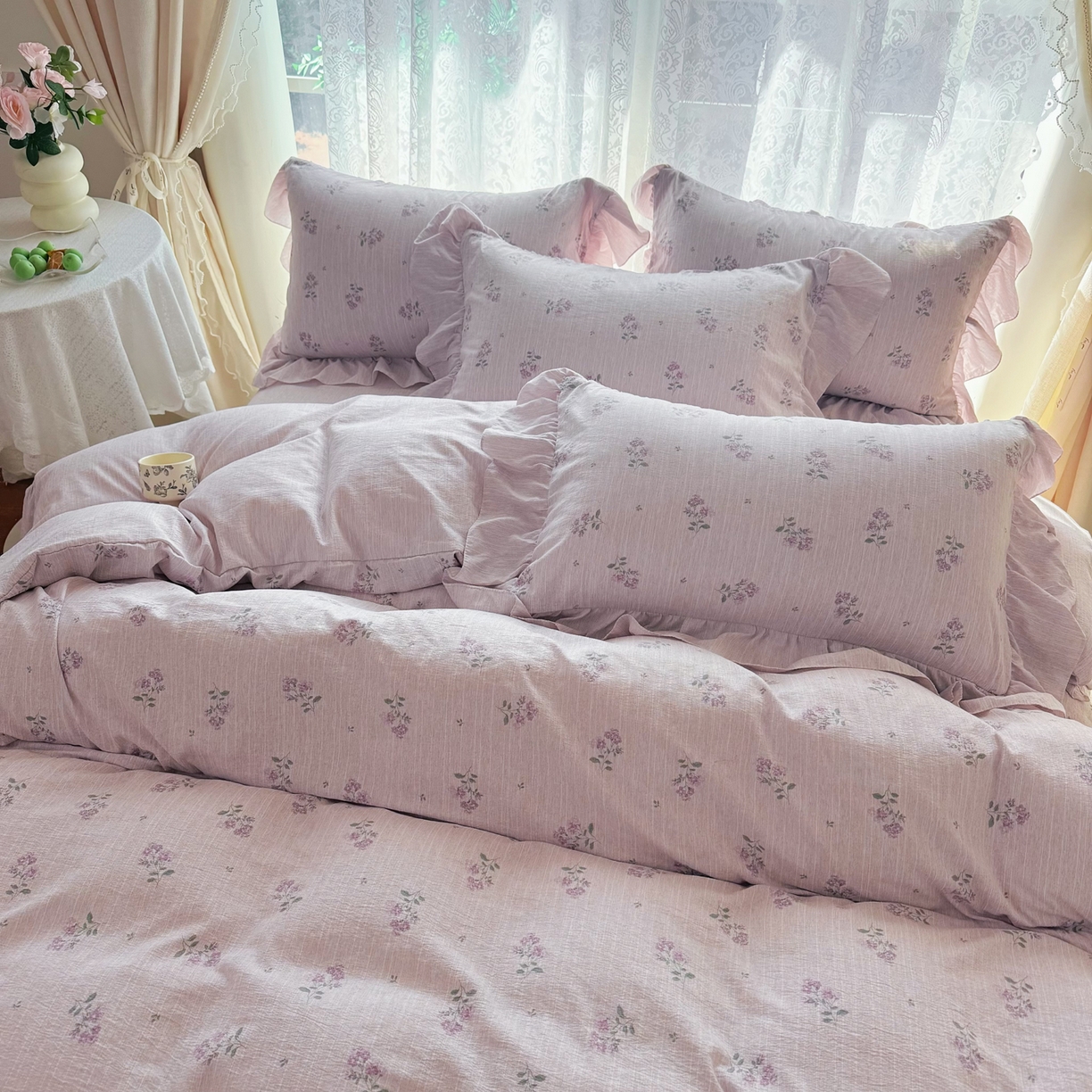 91家纺网 家纺一手货源 找家纺 赛丽雅 2026春夏新款色织提花麻法式花边款四件套 花悦时光