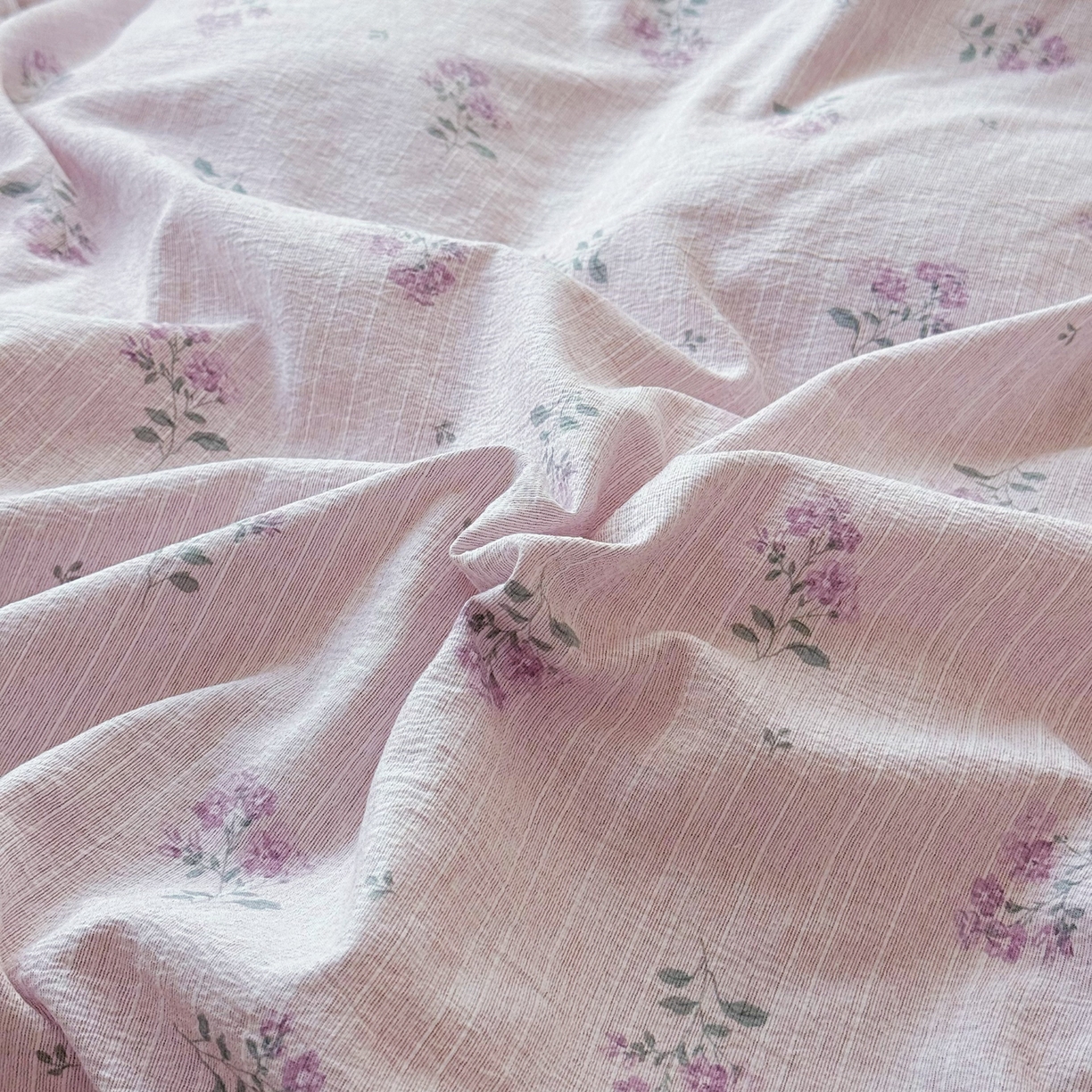 91家纺网 家纺一手货源 找家纺 赛丽雅 2026春夏新款色织提花麻法式花边款四件套 花悦时光