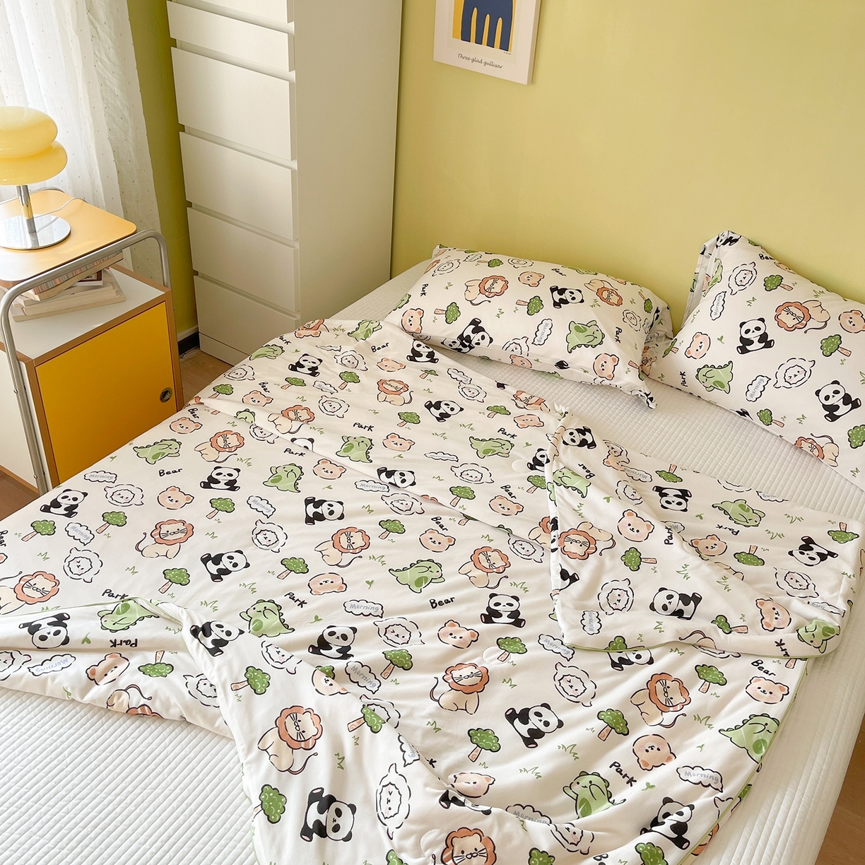 91家纺网 家纺一手货源 找家纺 咏绒家纺工厂店 厂家直销网销爆款花型永不断货2025春夏新款A类牛奶针织棉大豆夏被（长期款） 大森林