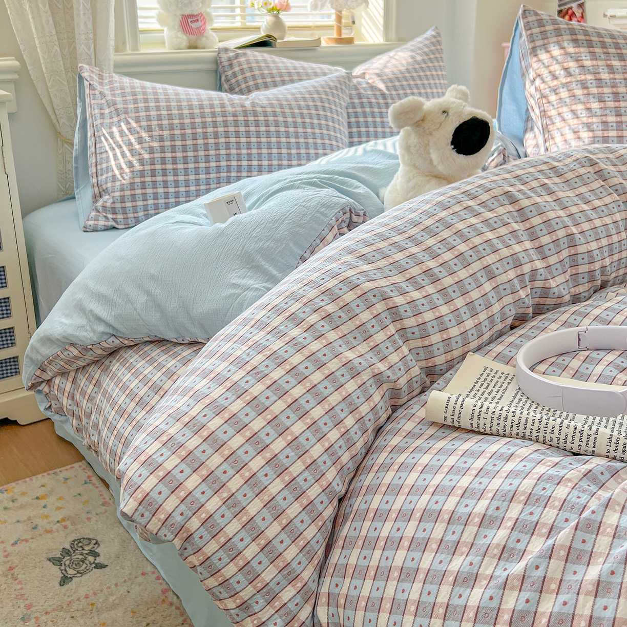 91家纺网 家纺一手货源 找家纺 金梦拉家纺 2026春夏新款云感双层纱皱皱纱系列四件套 凯特蓝