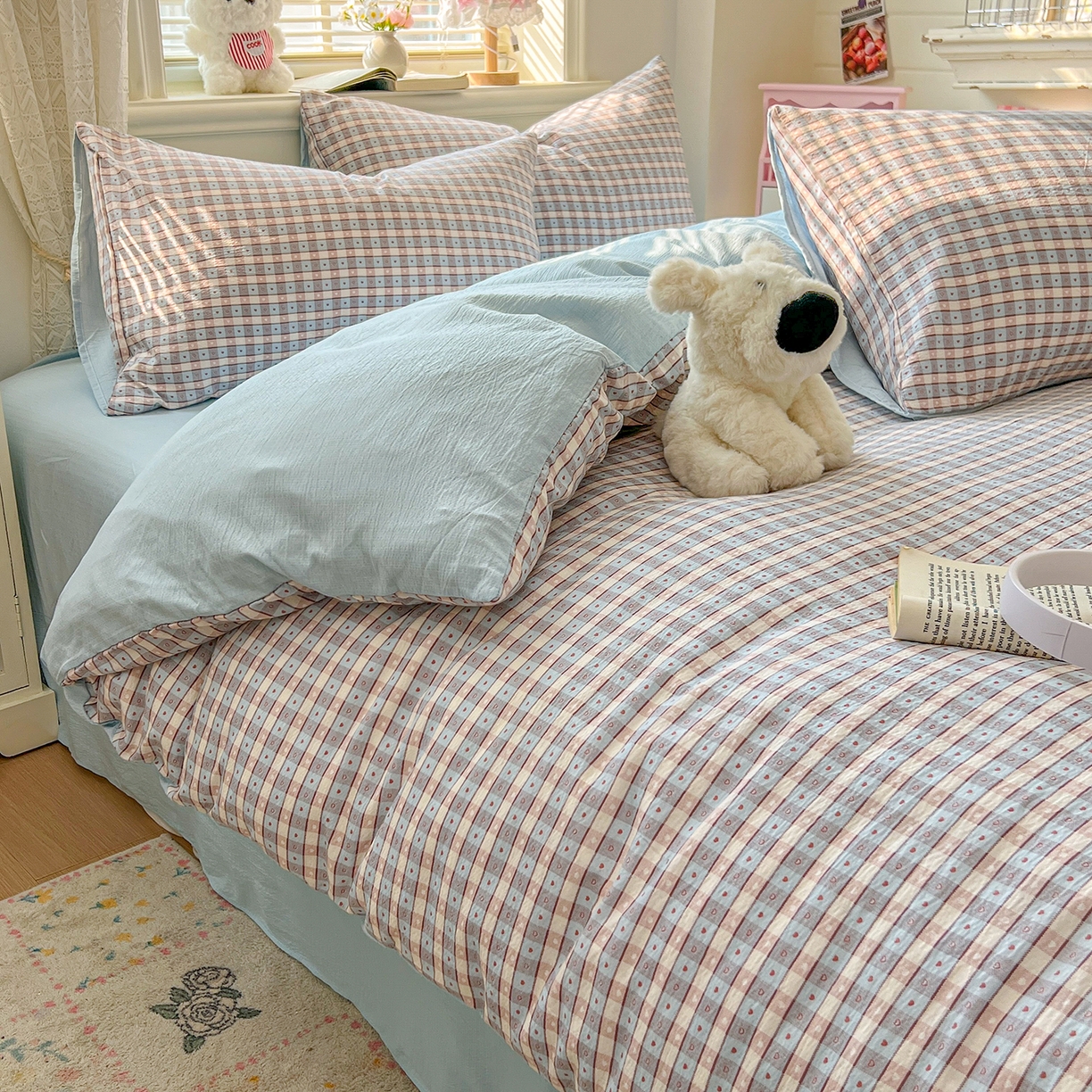 91家纺网 家纺一手货源 找家纺 金梦拉家纺 2026春夏新款云感双层纱皱皱纱系列四件套 凯特蓝