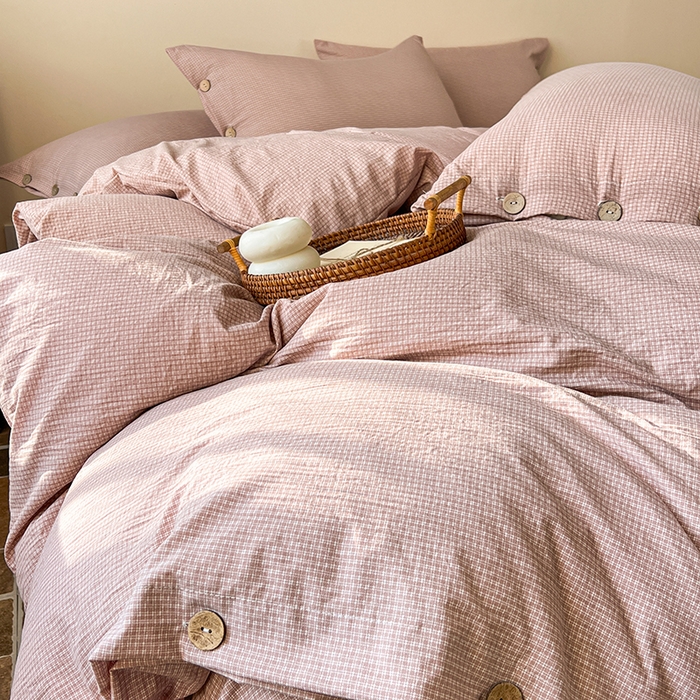 91家纺网 家纺一手货源 找家纺 库里梦家纺 2026新款色织提花婴儿棉四件套 琥珀红