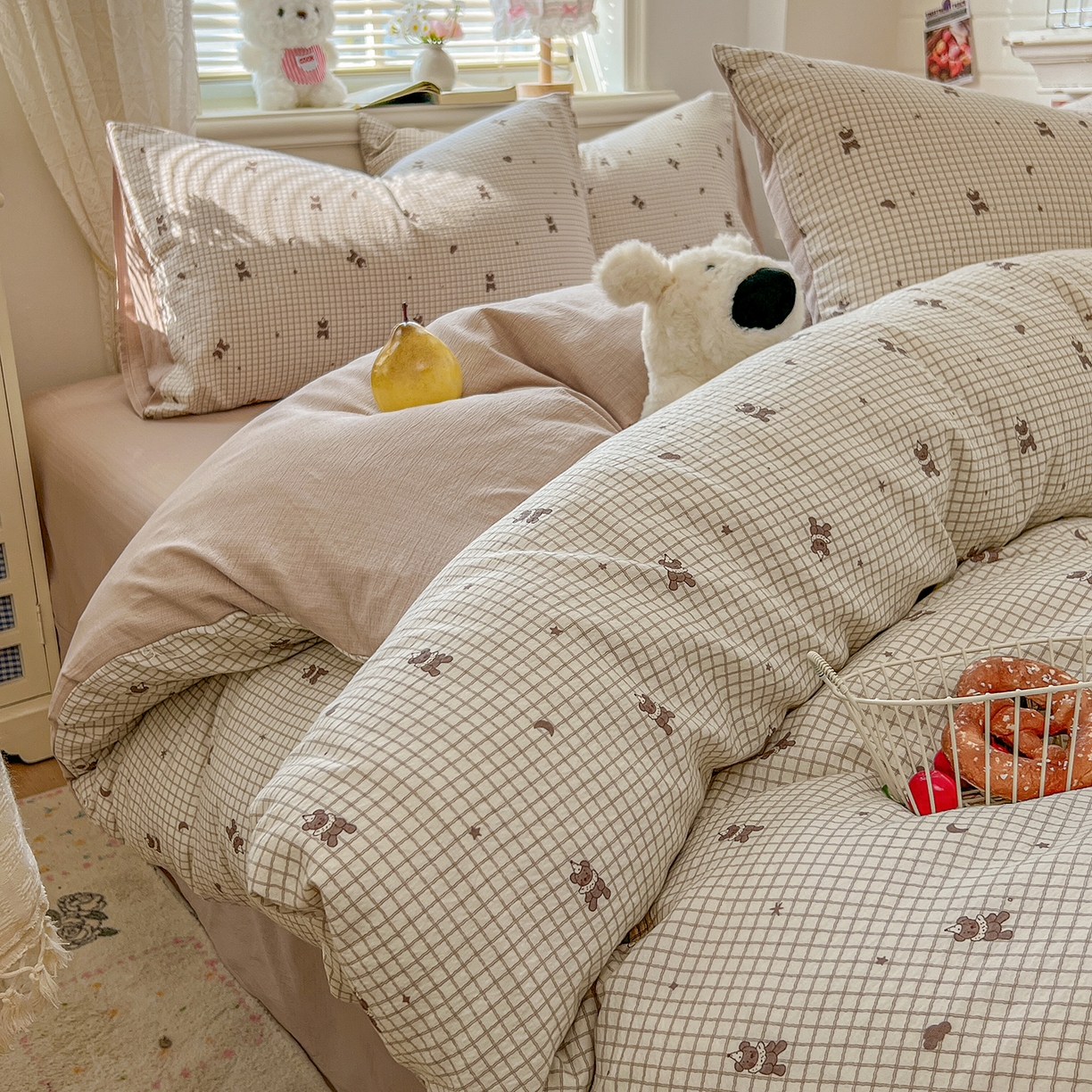 91家纺网 家纺一手货源 找家纺 金梦拉家纺 2026春夏新款云感双层纱皱皱纱系列四件套 可爱熊熊