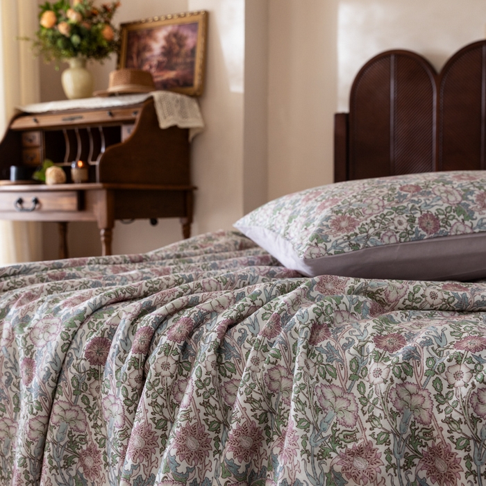 91家纺网 家纺一手货源 找家纺 大彩家居 2026新款全棉双层纱夏被 丁香圆舞曲