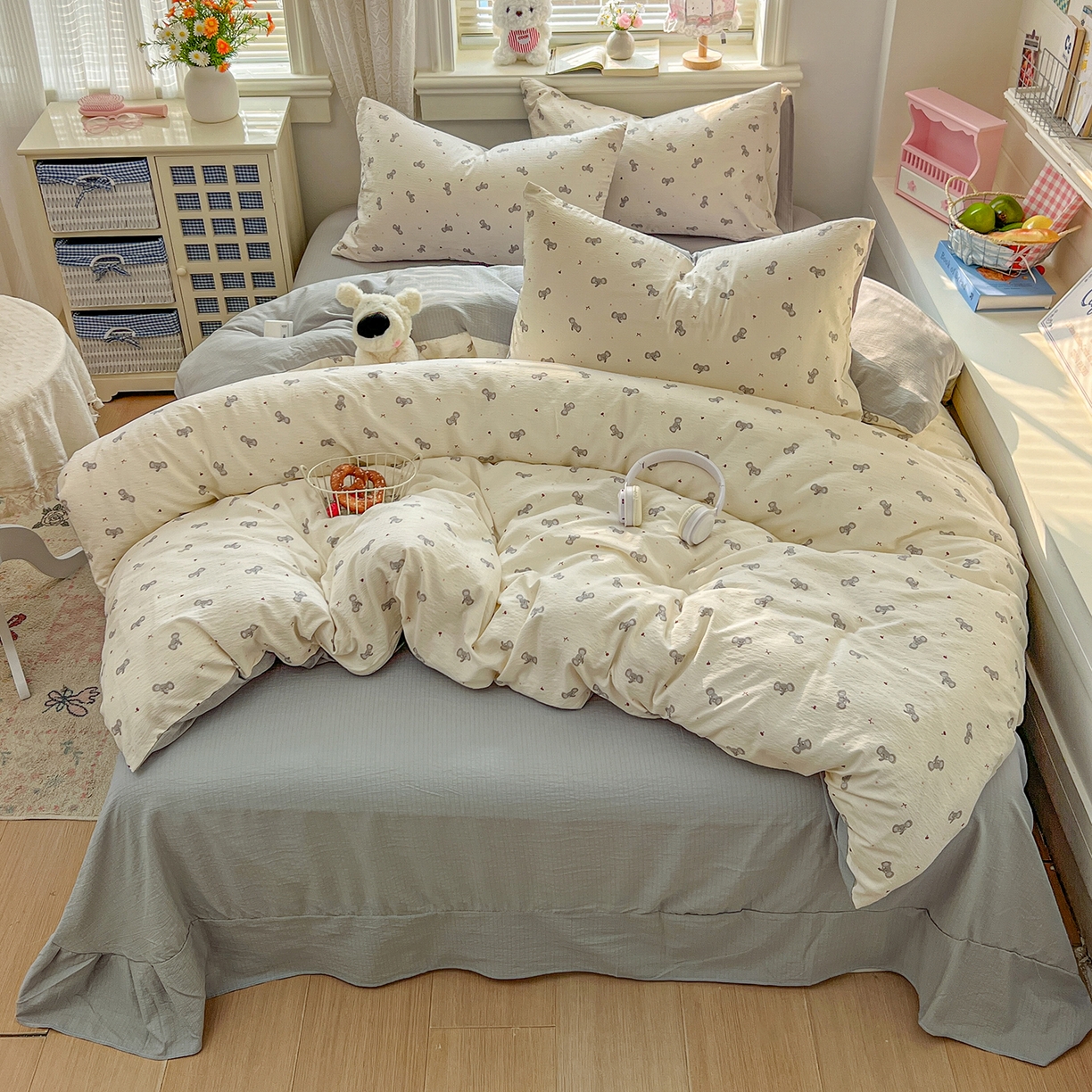 91家纺网 家纺一手货源 找家纺 金梦拉家纺 2026春夏新款云感双层纱皱皱纱系列四件套 萌萌小象