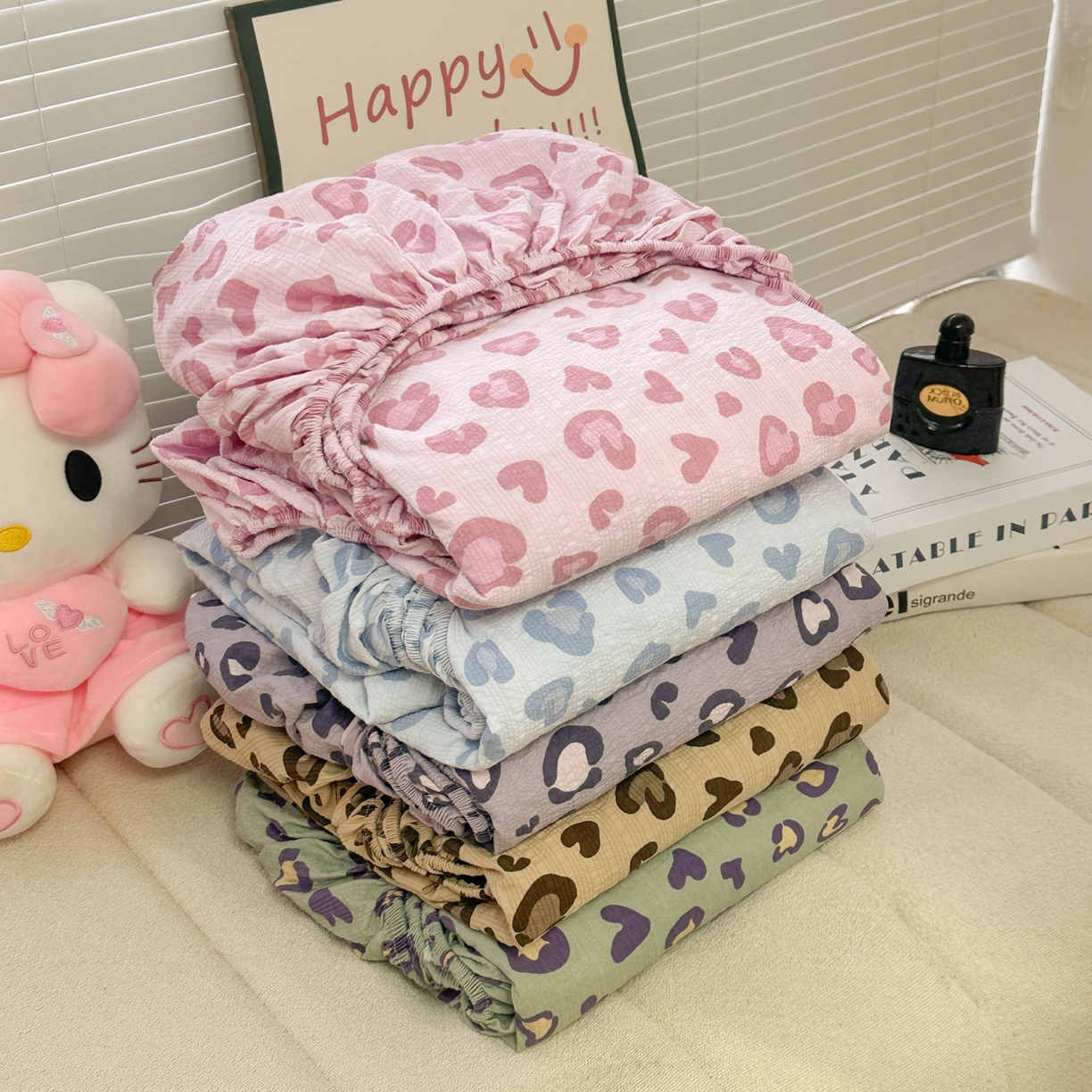 91家纺网 家纺一手货源 找家纺 韩巢家纺 2026新款豹纹泡芙纱单床笠热销款防滑床笠单件床笠单品 组合图仅供参考不可下单