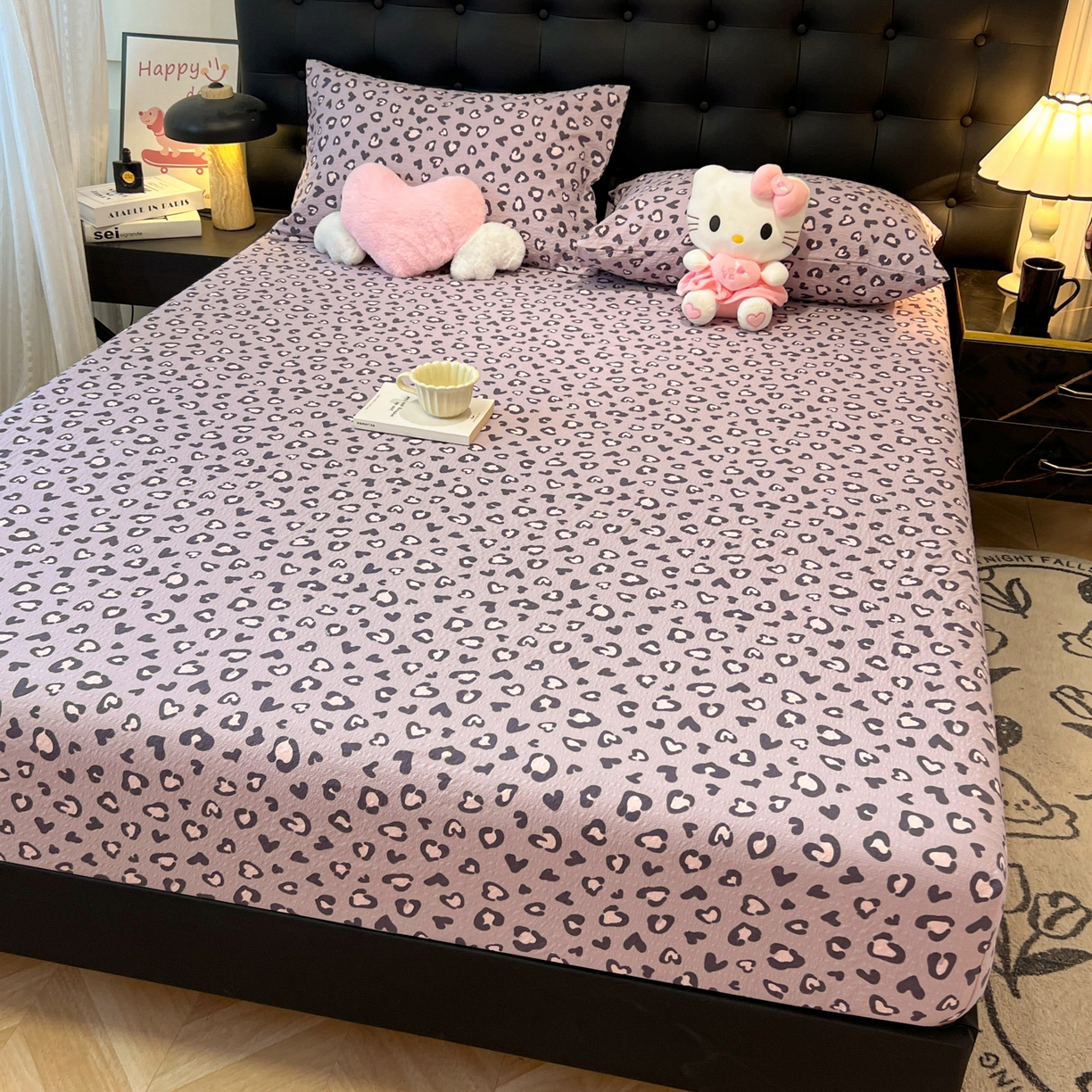 91家纺网 家纺一手货源 找家纺 韩巢家纺 2026新款豹纹泡芙纱单床笠热销款防滑床笠单件床笠单品 紫调豹纹心