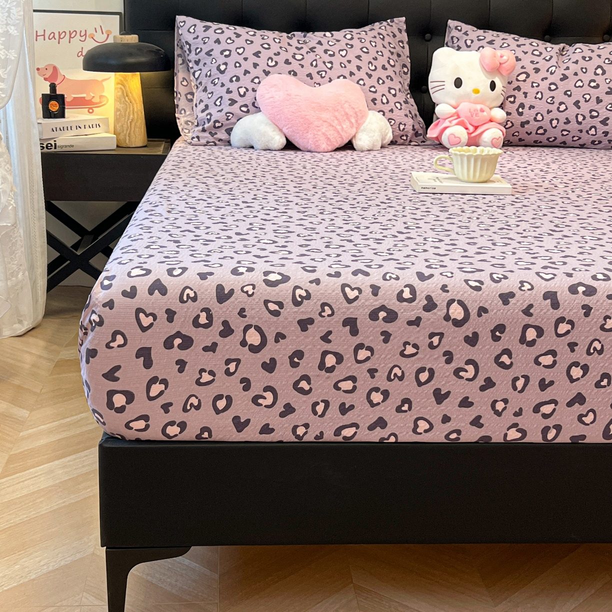 91家纺网 家纺一手货源 找家纺 韩巢家纺 2026新款豹纹泡芙纱单床笠热销款防滑床笠单件床笠单品 紫调豹纹心