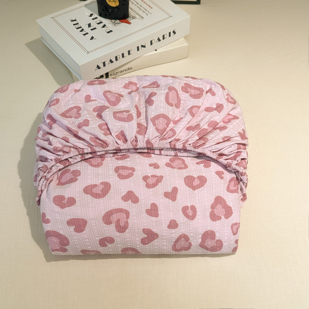 91家纺网 家纺一手货源 找家纺 （总）韩巢家纺 2026新款豹纹泡芙纱单床笠热销款防滑床笠单件床笠单品