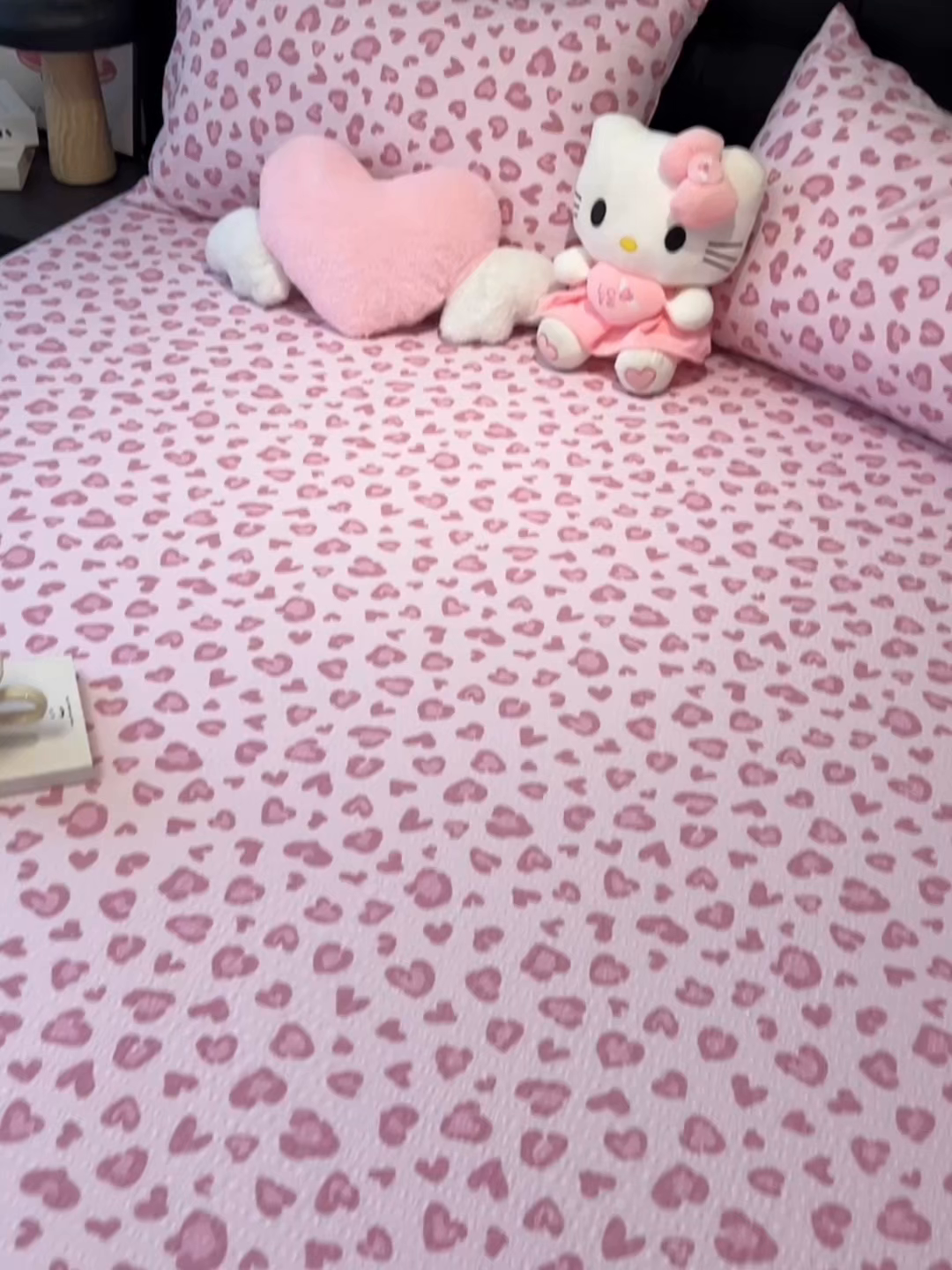 91家纺网 家纺一手货源 找家纺 （总）韩巢家纺 2026新款豹纹泡芙纱单床笠热销款防滑床笠单件床笠单品