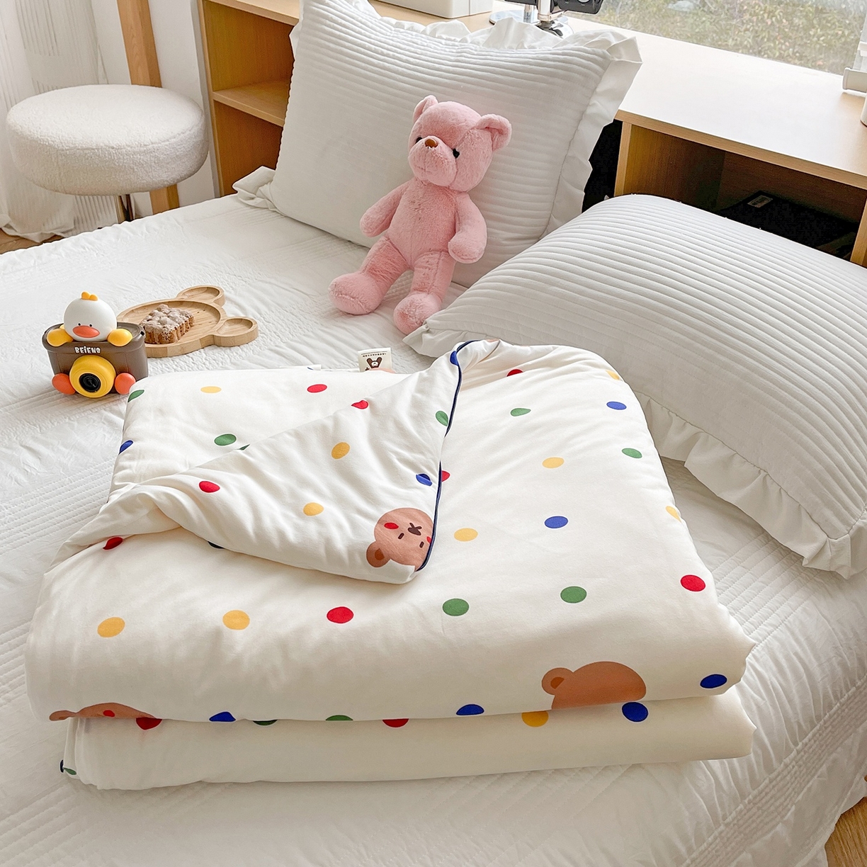 91家纺网 家纺一手货源 找家纺 咏绒家纺工厂店 厂家直销网销爆款花型永不断货2025春夏新款A类牛奶针织棉大豆夏被（长期款） 米洛熊