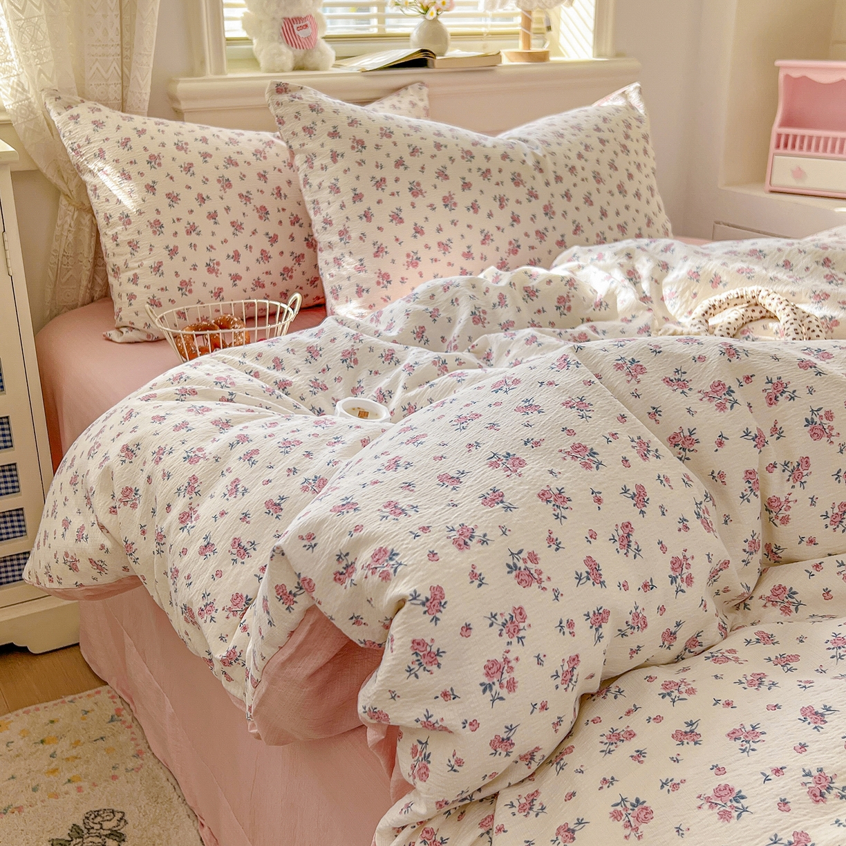 91家纺网 家纺一手货源 找家纺 金梦拉家纺 2026春夏新款云感双层纱皱皱纱系列四件套 茉莉清风