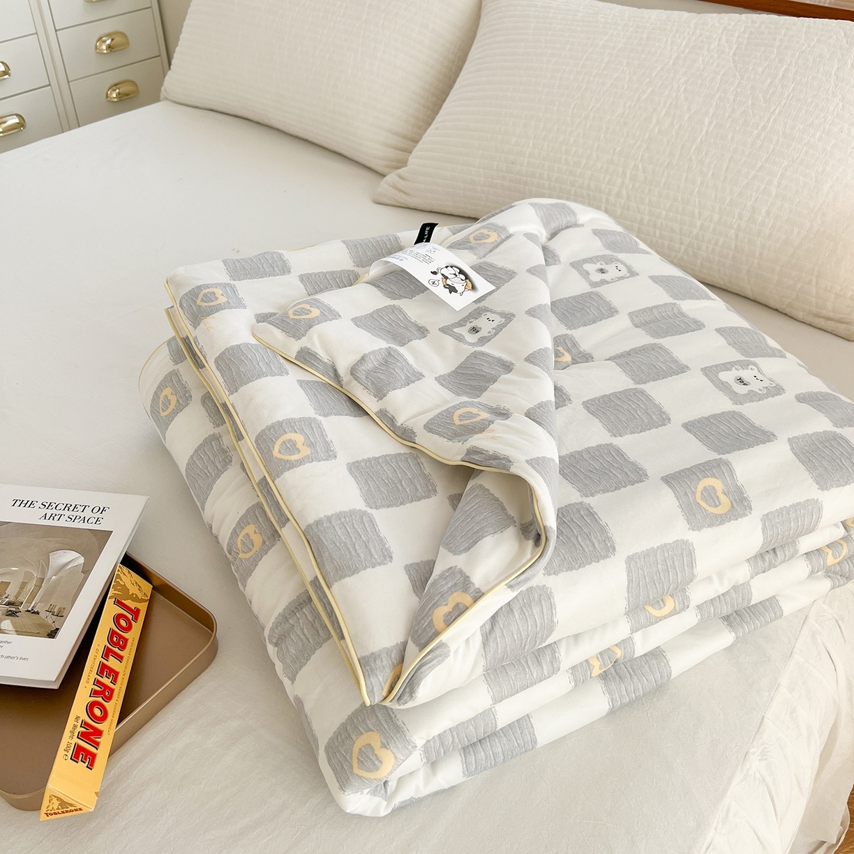 91家纺网 家纺一手货源 找家纺 咏绒家纺工厂店 厂家直销网销爆款花型永不断货2025春夏新款A类牛奶针织棉大豆夏被（长期款） 魔方熊