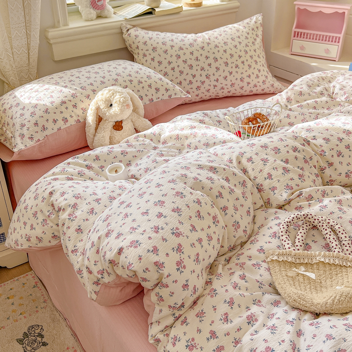 91家纺网 家纺一手货源 找家纺 金梦拉家纺 2026春夏新款云感双层纱皱皱纱系列四件套 茉莉清风