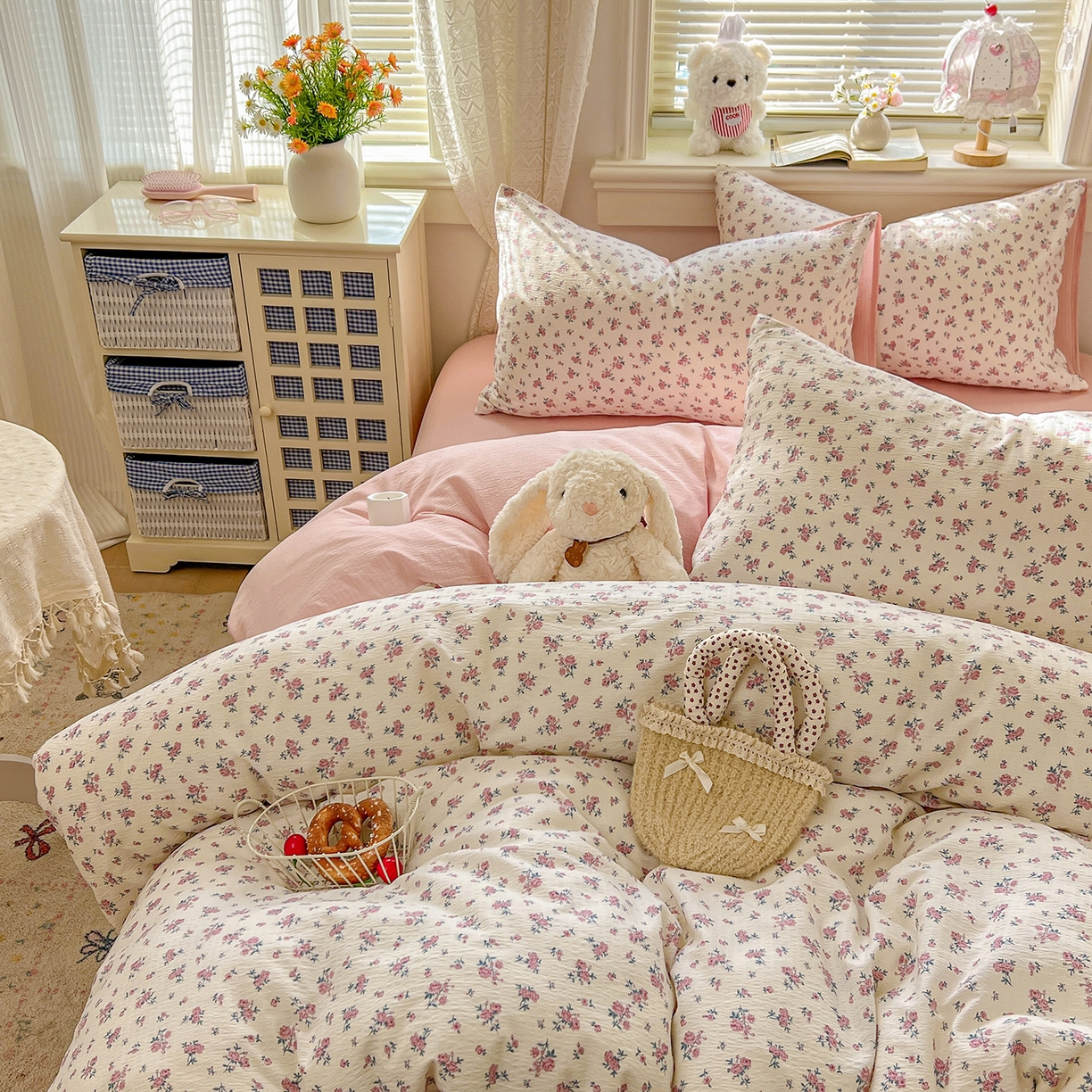 91家纺网 家纺一手货源 找家纺 金梦拉家纺 2026春夏新款云感双层纱皱皱纱系列四件套 茉莉清风