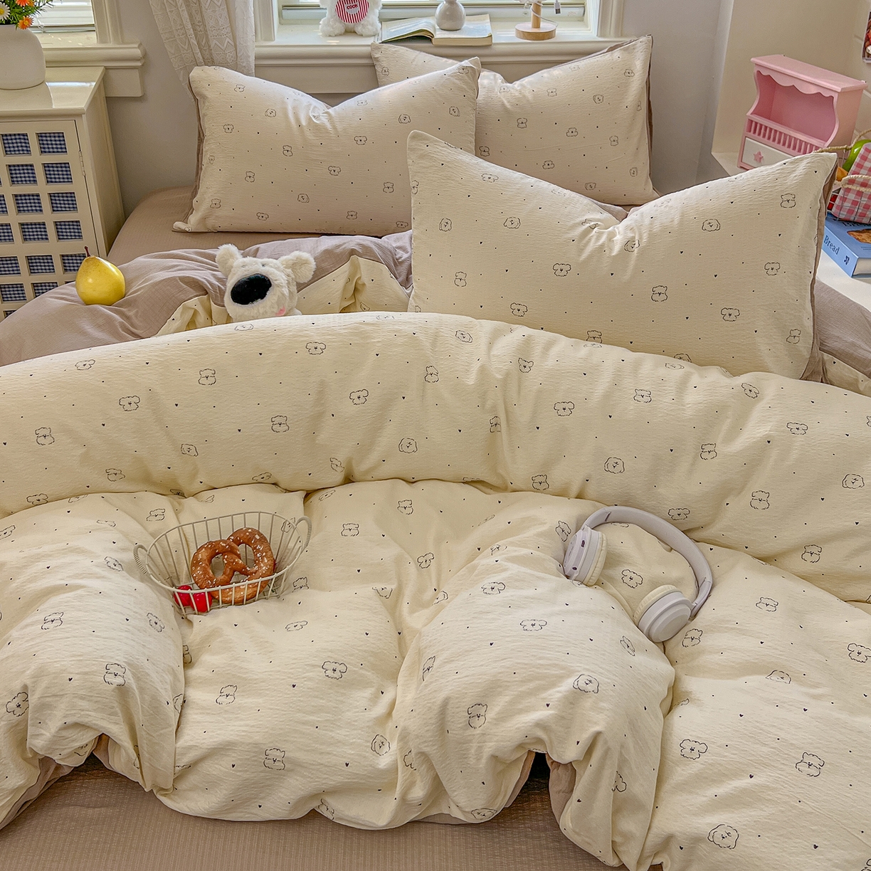 91家纺网 家纺一手货源 找家纺 金梦拉家纺 2026春夏新款云感双层纱皱皱纱系列四件套 铅笔熊