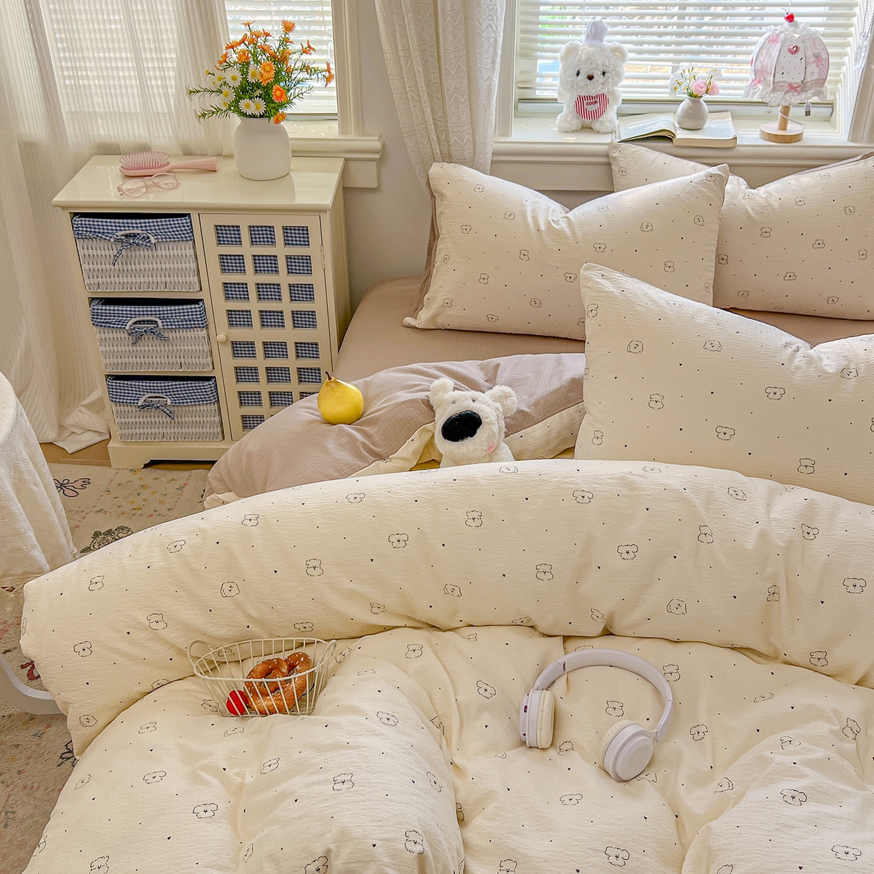 91家纺网 家纺一手货源 找家纺 金梦拉家纺 2026春夏新款云感双层纱皱皱纱系列四件套 铅笔熊