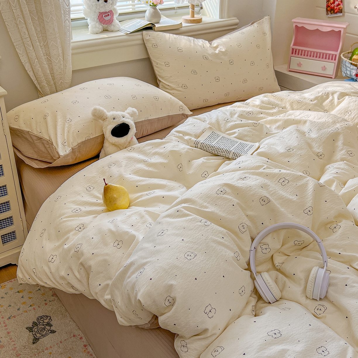 91家纺网 家纺一手货源 找家纺 金梦拉家纺 2026春夏新款云感双层纱皱皱纱系列四件套 铅笔熊