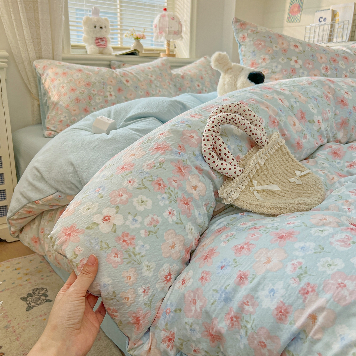 91家纺网 家纺一手货源 找家纺 金梦拉家纺 2026春夏新款云感双层纱皱皱纱系列四件套 清浅