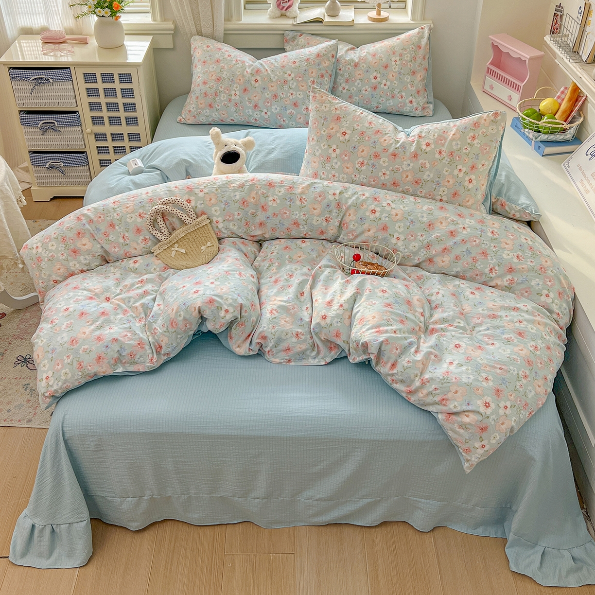 91家纺网 家纺一手货源 找家纺 金梦拉家纺 2026春夏新款云感双层纱皱皱纱系列四件套 清浅