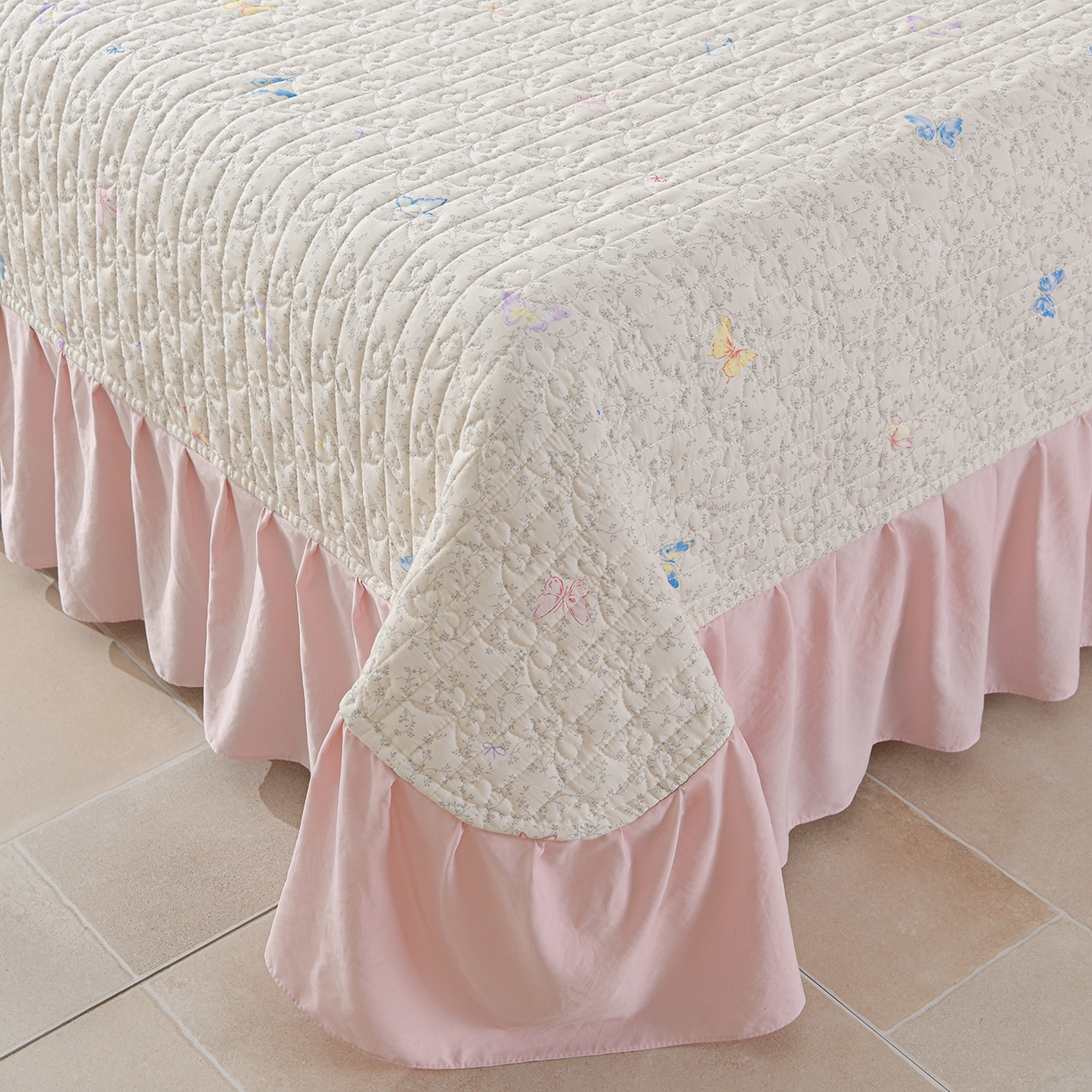 91家纺网 家纺一手货源 找家纺 金梦家居 2026新款水洗棉床盖夏被款四件套 蝴蝶缤纷