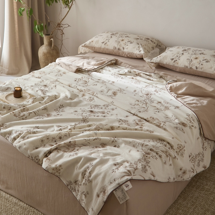 91家纺网 家纺一手货源 找家纺 大彩家居 2026新款棉麻夏被 林间拾遗