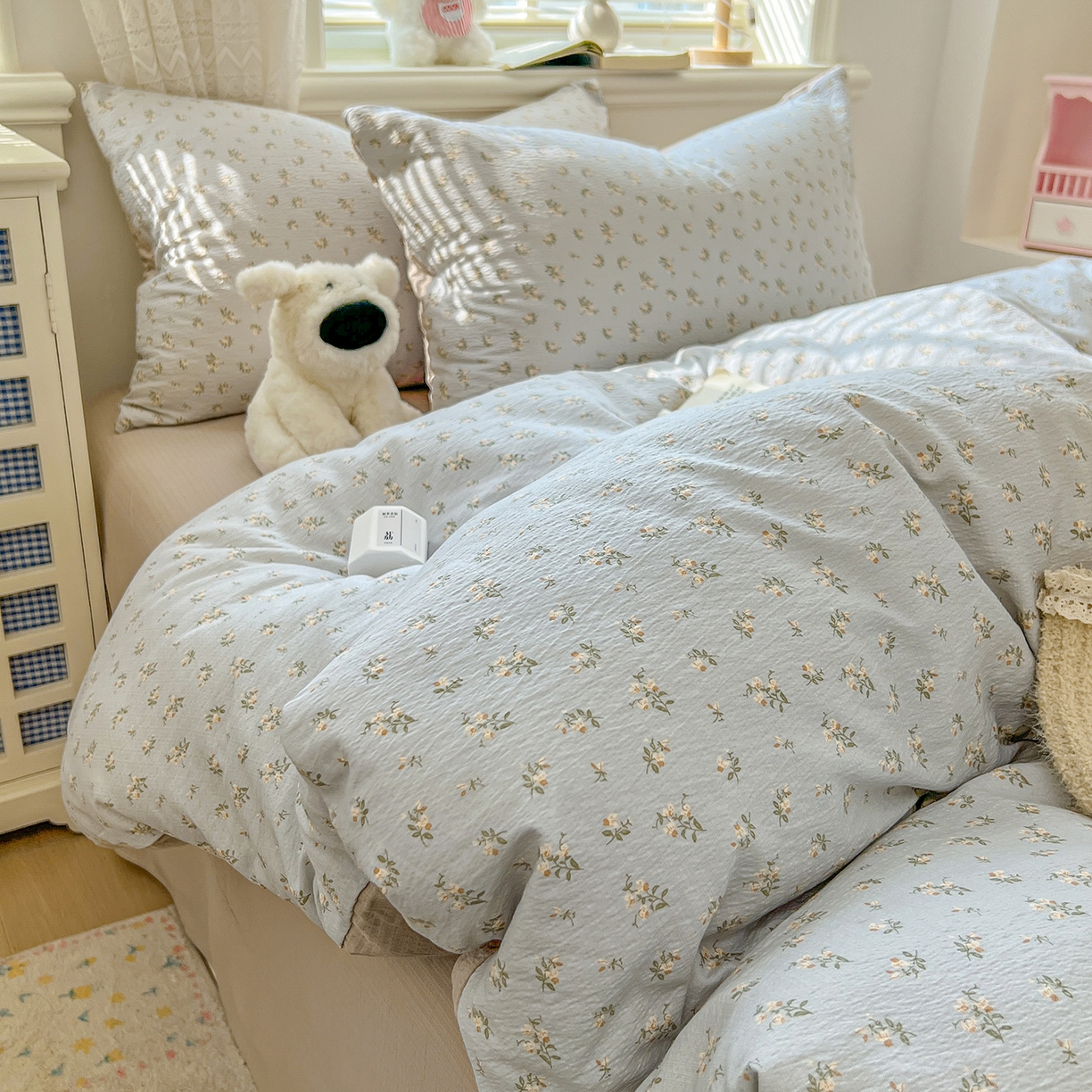 91家纺网 家纺一手货源 找家纺 金梦拉家纺 2026春夏新款云感双层纱皱皱纱系列四件套 森澜