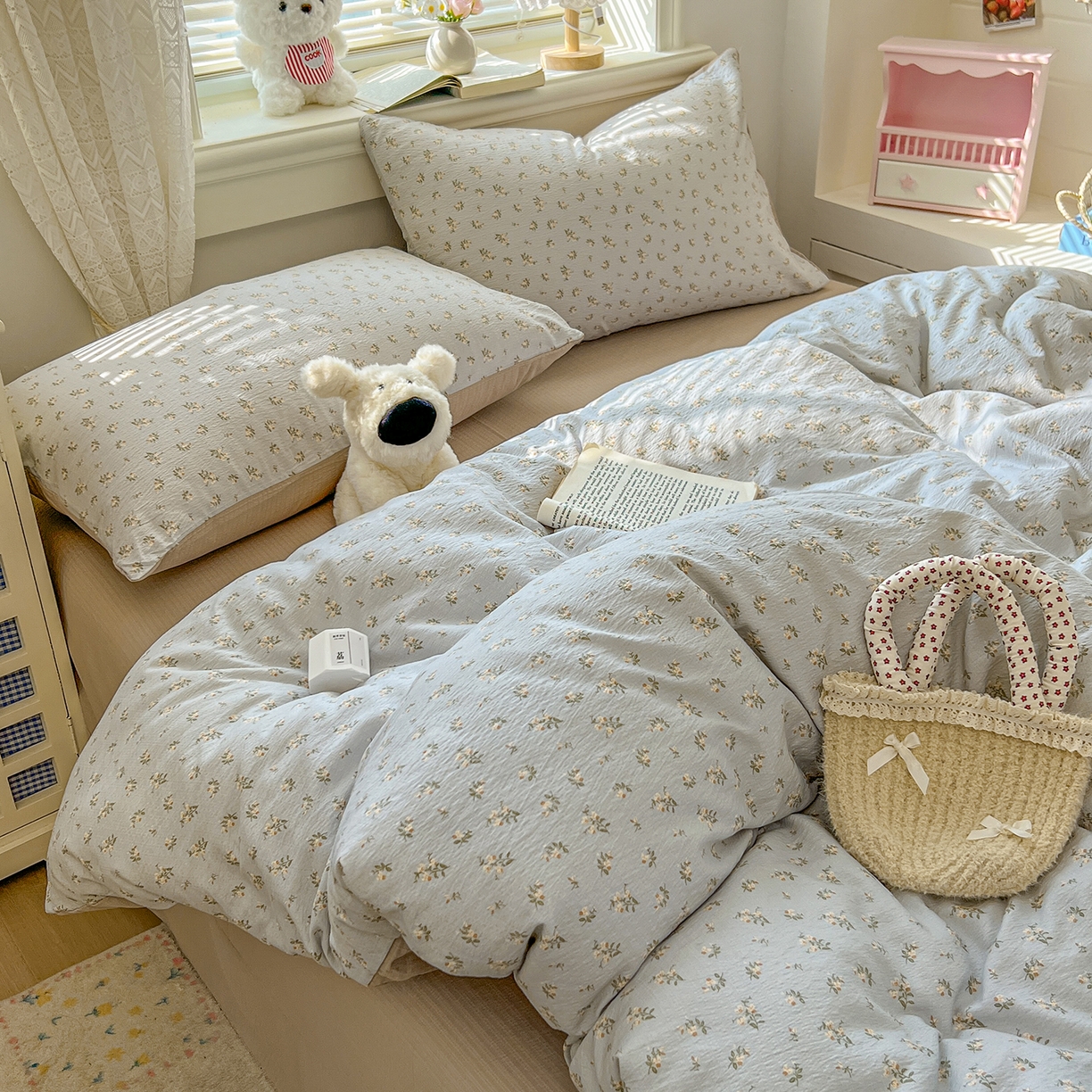 91家纺网 家纺一手货源 找家纺 金梦拉家纺 2026春夏新款云感双层纱皱皱纱系列四件套 森澜