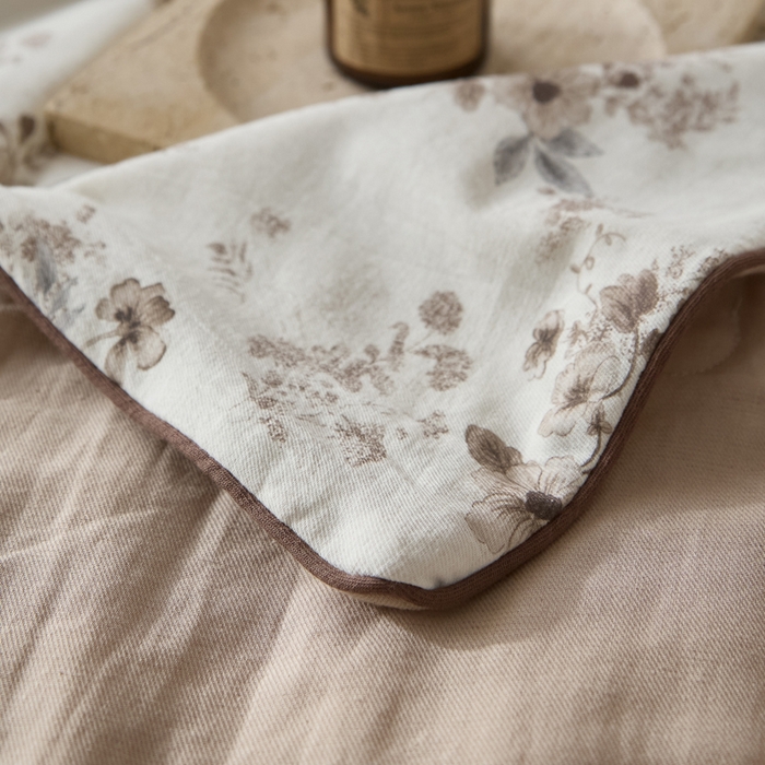 91家纺网 家纺一手货源 找家纺 大彩家居 2026新款棉麻夏被 浅秋印象