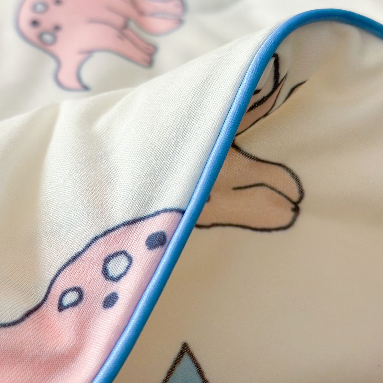 91家纺网 家纺一手货源 找家纺 咏绒家纺工厂店 厂家直销网销爆款花型永不断货2025春夏新款A类牛奶针织棉大豆夏被（长期款） 七彩恐龙