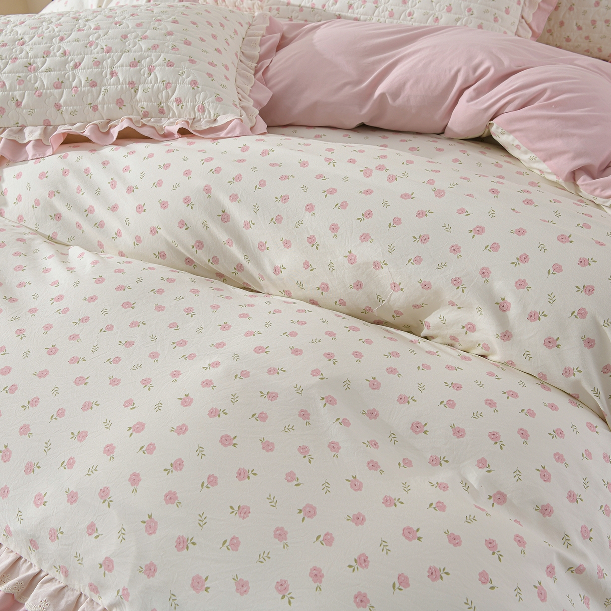 91家纺网 家纺一手货源 找家纺 金梦家居 2026新款水洗棉床盖夏被款四件套 花开朵朵