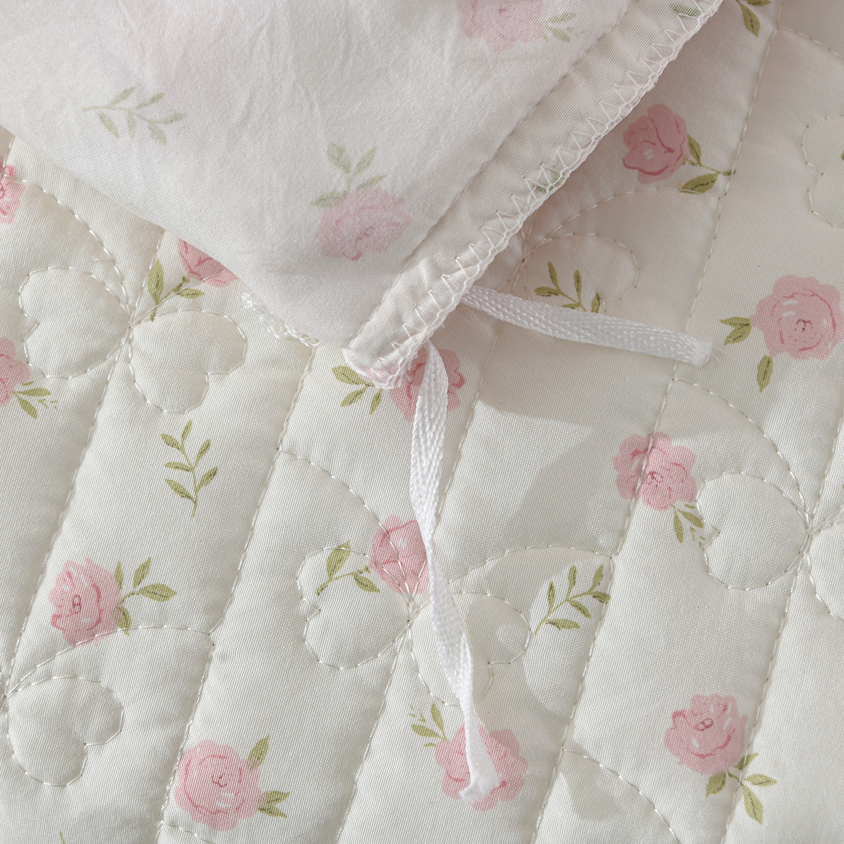 91家纺网 家纺一手货源 找家纺 金梦家居 2026新款水洗棉床盖夏被款四件套 花开朵朵