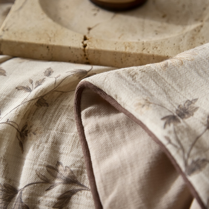 91家纺网 家纺一手货源 找家纺 大彩家居 2026新款棉麻夏被 藤蔓光影