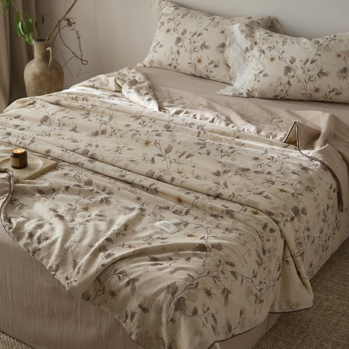 91家纺网 家纺一手货源 找家纺 大彩家居 2026新款棉麻夏被 藤蔓光影