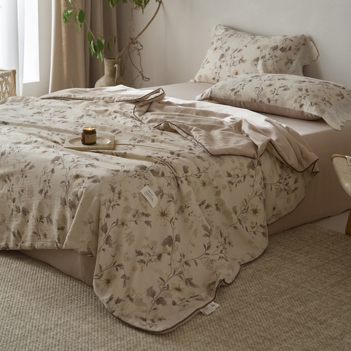 91家纺网 家纺一手货源 找家纺 大彩家居 2026新款棉麻夏被 藤蔓光影