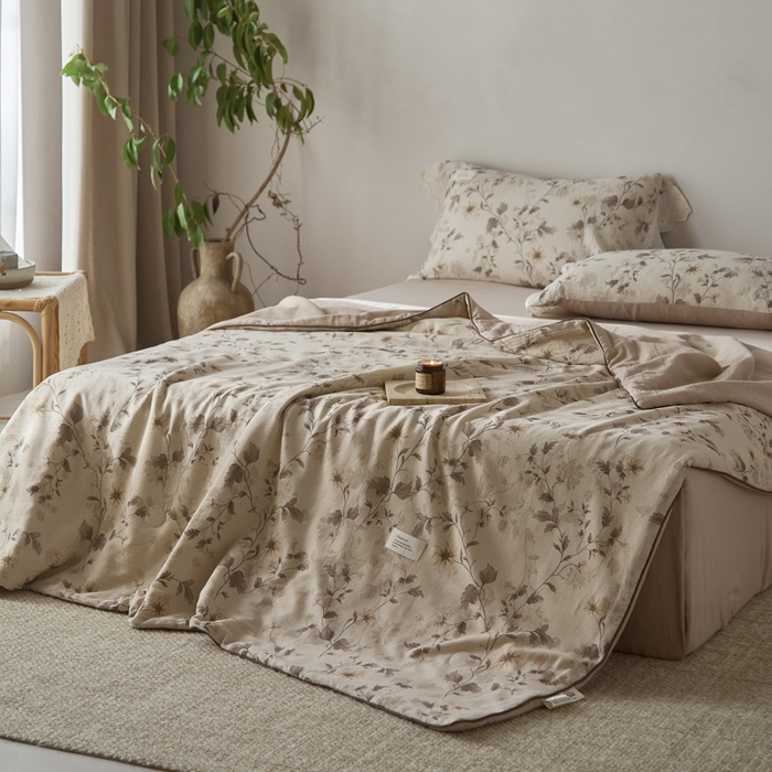 91家纺网 家纺一手货源 找家纺 大彩家居 2026新款棉麻夏被 藤蔓光影