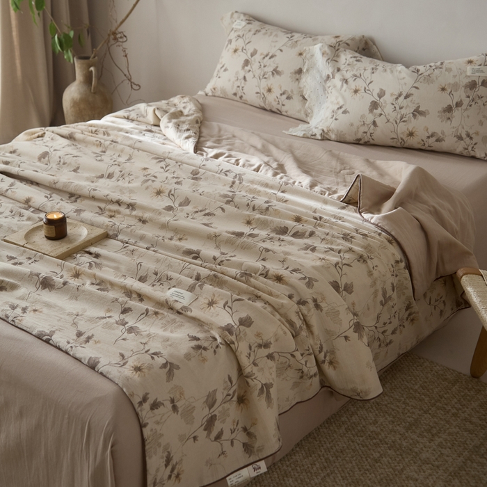 91家纺网 家纺一手货源 找家纺 大彩家居 2026新款棉麻夏被 藤蔓光影