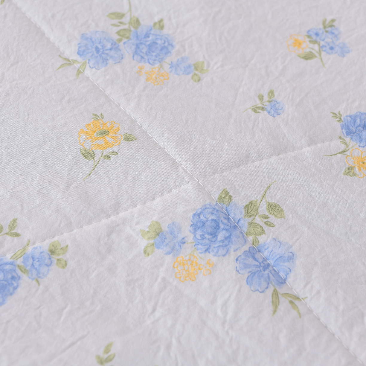 91家纺网 家纺一手货源 找家纺 金梦家居 2026新款水洗棉床盖夏被款四件套 花开盛夏