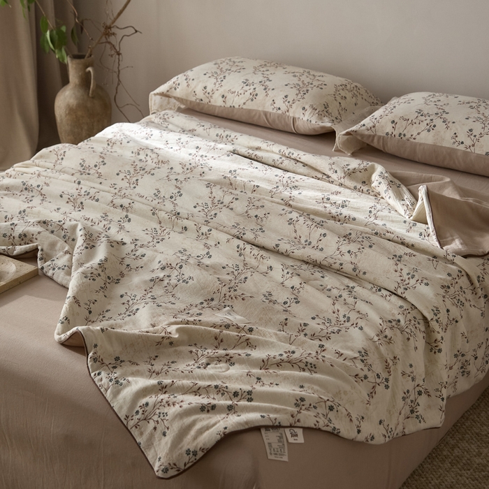 91家纺网 家纺一手货源 找家纺 大彩家居 2026新款棉麻夏被 微风草语