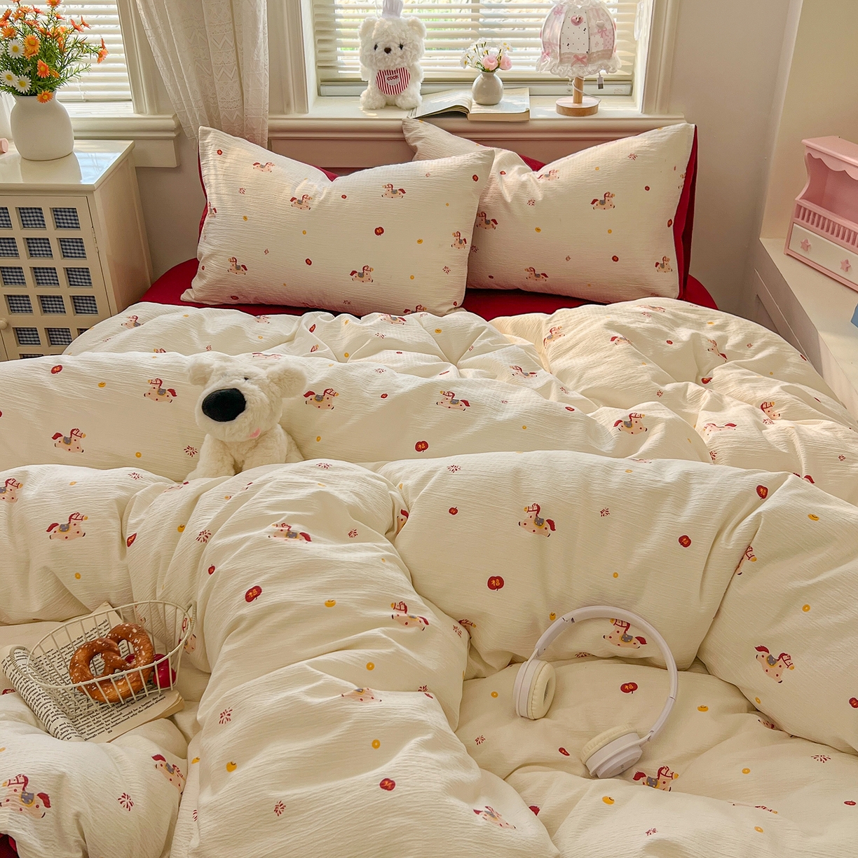 91家纺网 家纺一手货源 找家纺 金梦拉家纺 2026春夏新款云感双层纱皱皱纱系列四件套 小福马