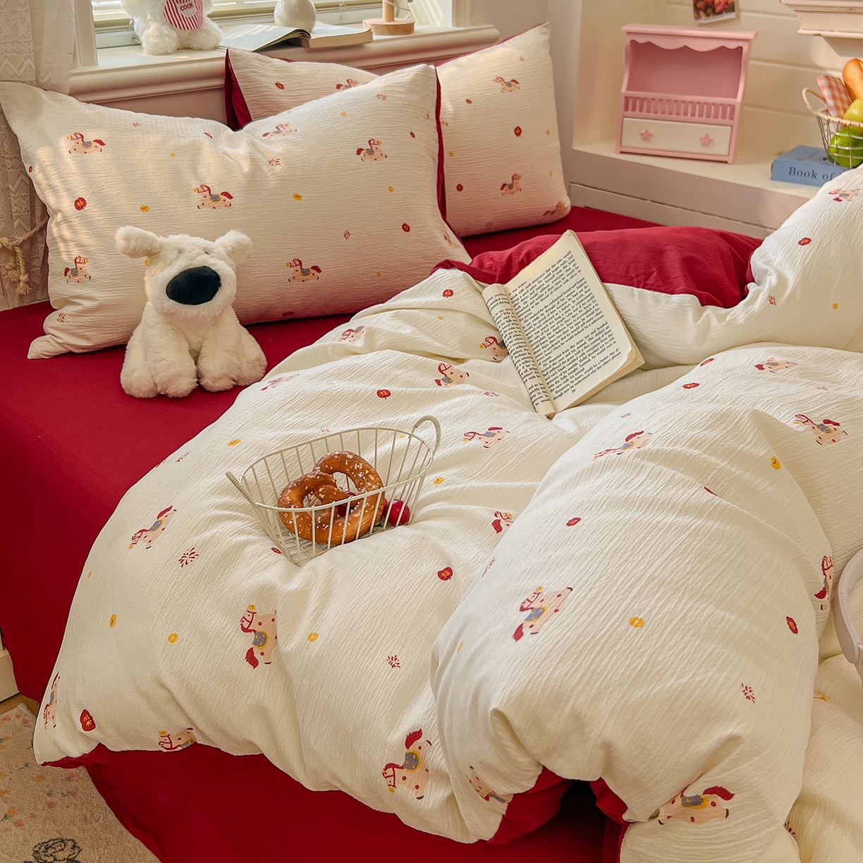 91家纺网 家纺一手货源 找家纺 金梦拉家纺 2026春夏新款云感双层纱皱皱纱系列四件套 小福马