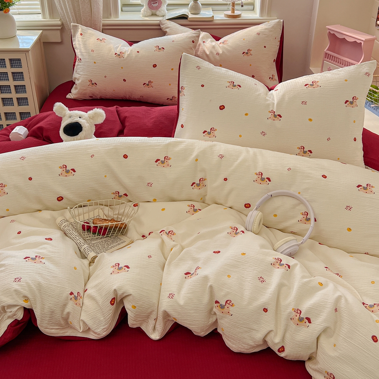 91家纺网 家纺一手货源 找家纺 金梦拉家纺 2026春夏新款云感双层纱皱皱纱系列四件套 小福马