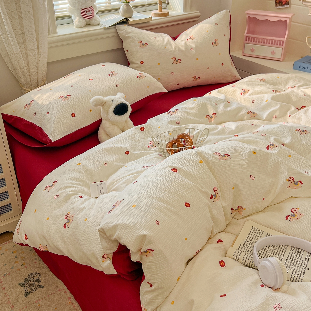 91家纺网 家纺一手货源 找家纺 金梦拉家纺 2026春夏新款云感双层纱皱皱纱系列四件套 小福马