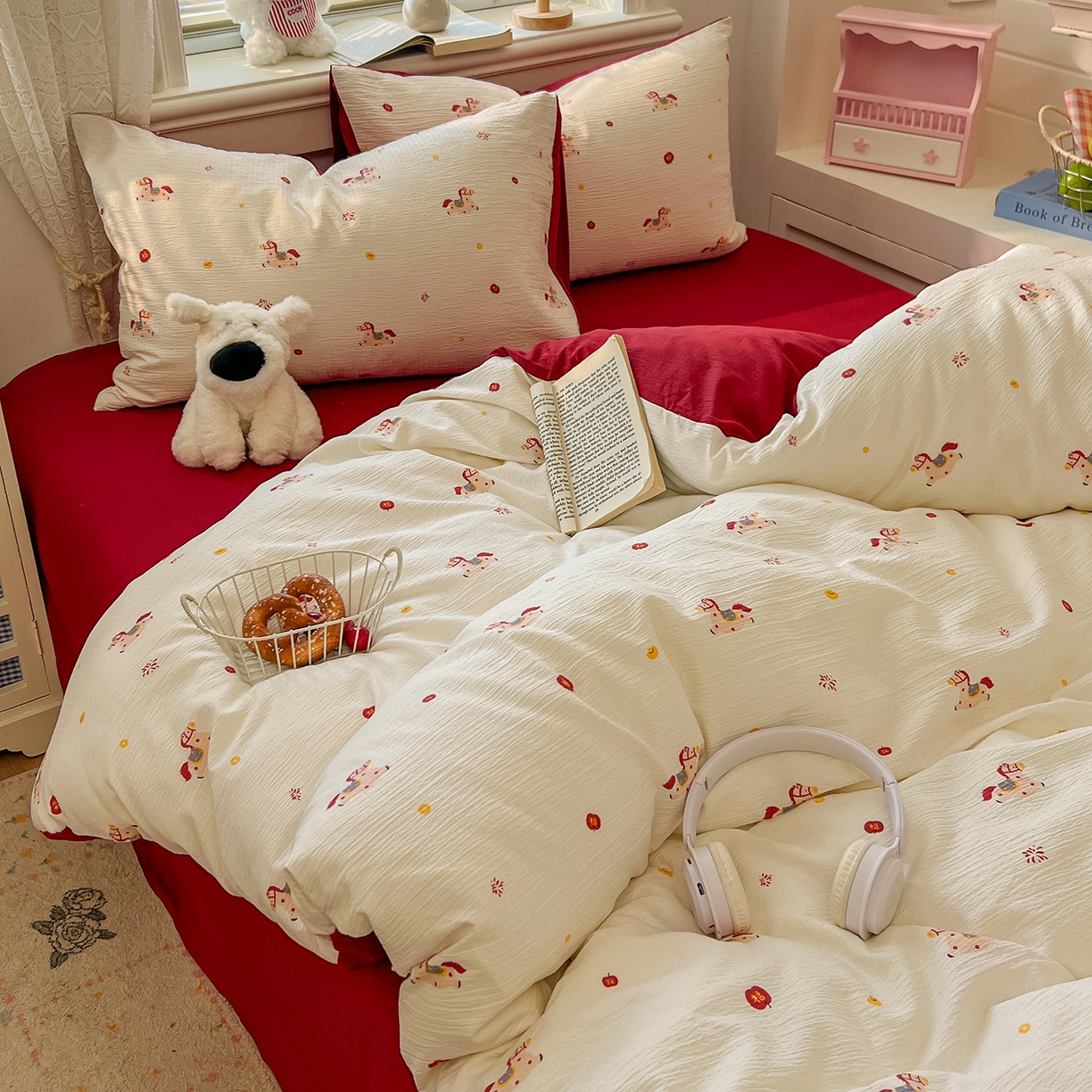 91家纺网 家纺一手货源 找家纺 金梦拉家纺 2026春夏新款云感双层纱皱皱纱系列四件套 小福马