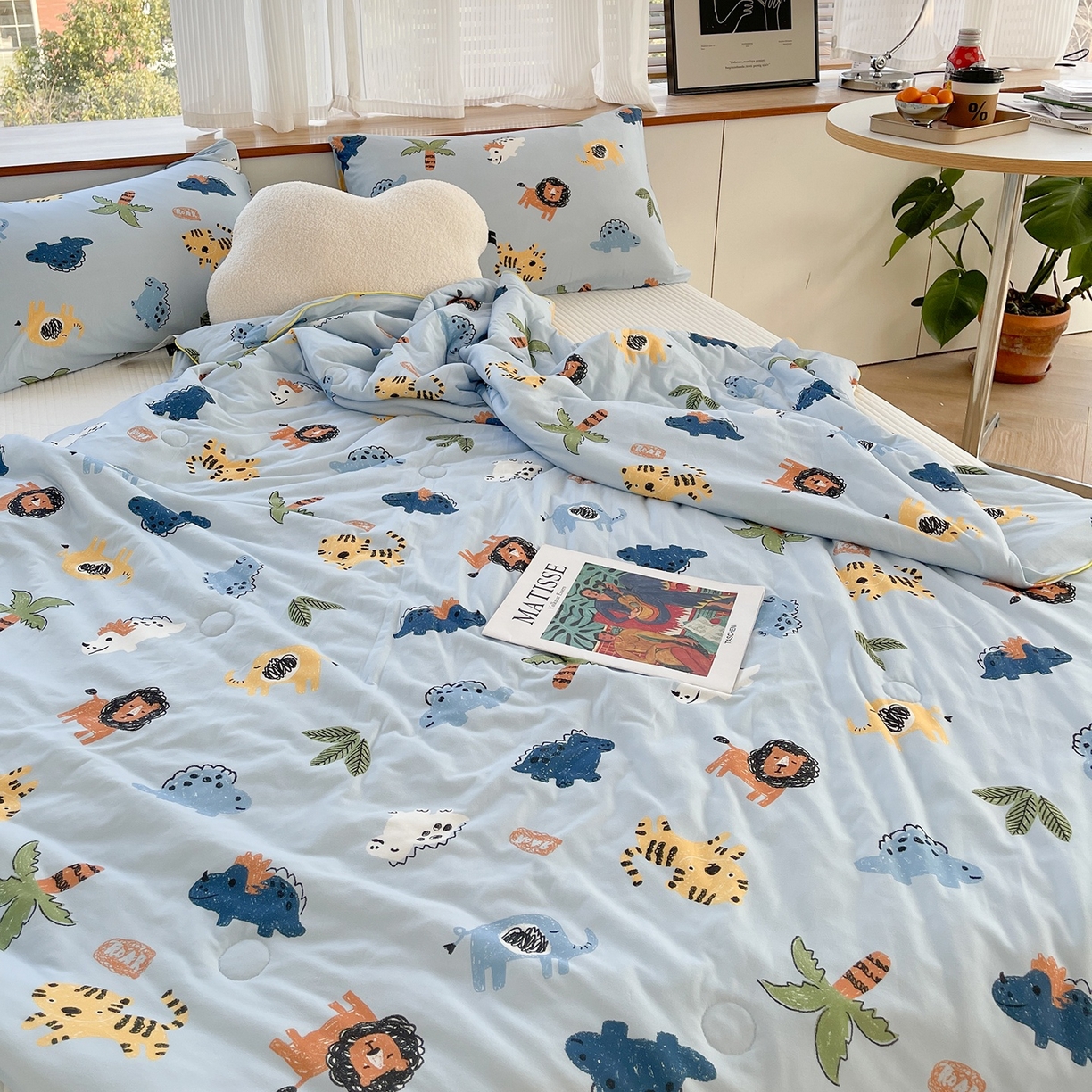 91家纺网 家纺一手货源 找家纺 咏绒家纺工厂店 厂家直销网销爆款花型永不断货2025春夏新款A类牛奶针织棉大豆夏被（长期款） 森林日记