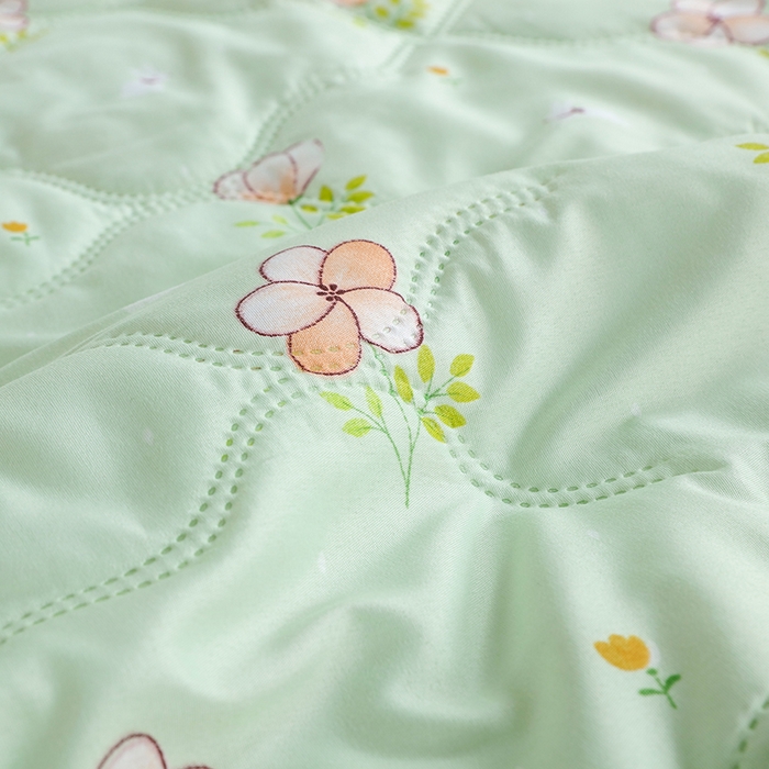 91家纺网 家纺一手货源 找家纺 诗雅纺织 2026新款亲肤绒夏被空调被夏凉被 春意