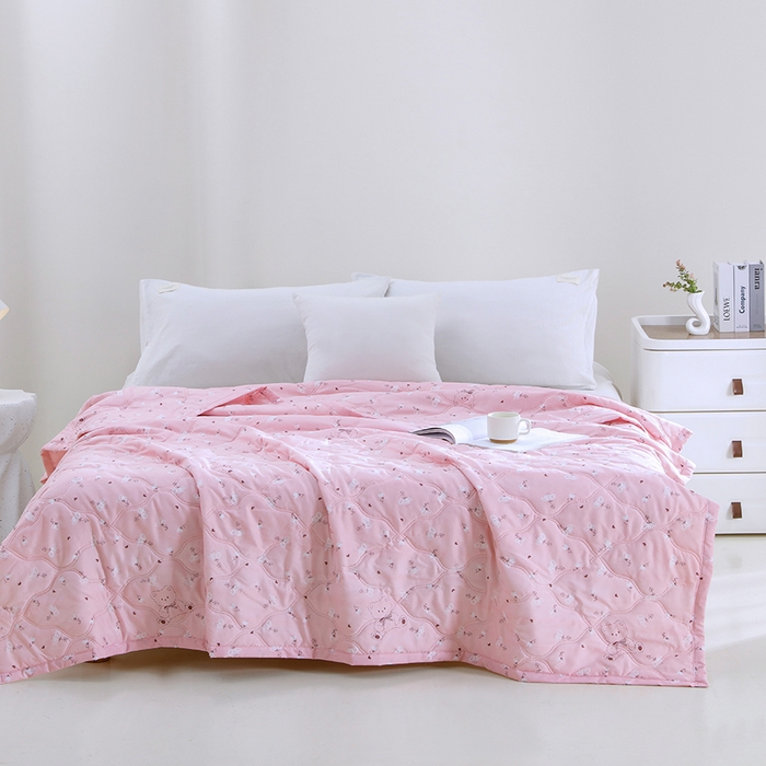 91家纺网 家纺一手货源 找家纺 诗雅纺织 2026新款亲肤绒夏被空调被夏凉被 粉色熊掌