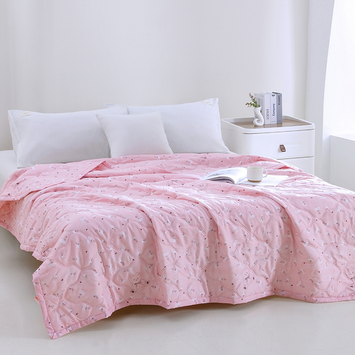 91家纺网 家纺一手货源 找家纺 诗雅纺织 2026新款亲肤绒夏被空调被夏凉被 粉色熊掌